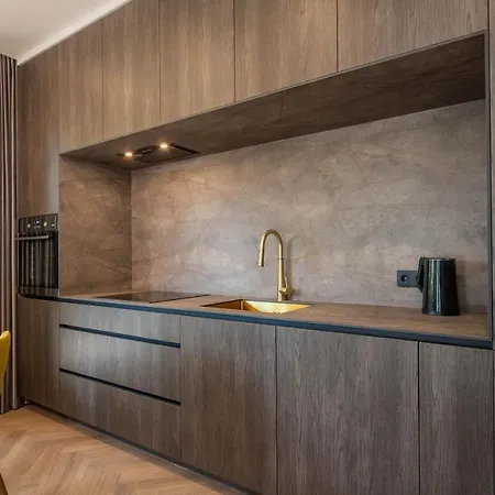 Pusu Terasos-21 아파트